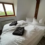 Schloss Otel