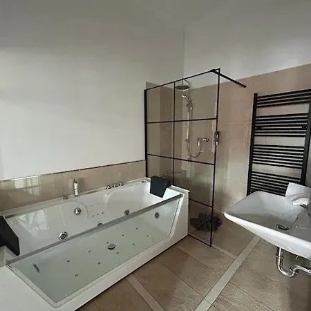 Hotel Schloss 3*