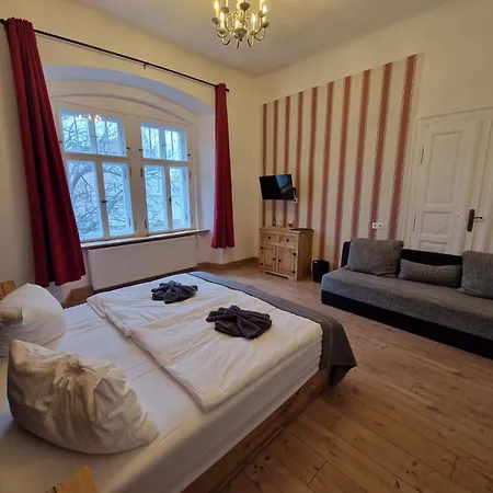 Hotel Schloss 3*