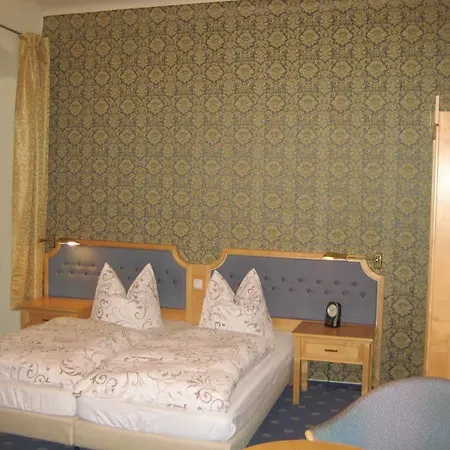 Schloss מלון