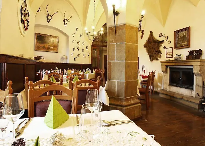 Schloss 3*