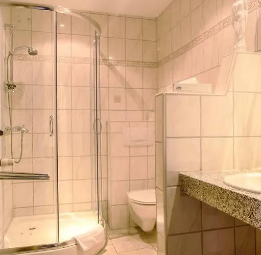 Schloss Hotel 3*